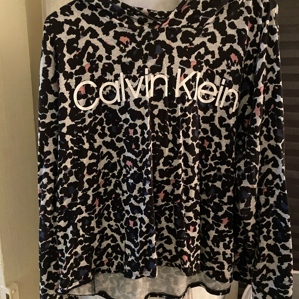 Adorable cheetah Calvin Klein crop lightweight hoodie